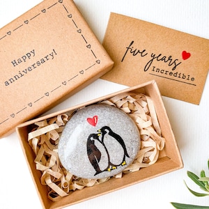 Regalo personalizzato per il quinto anniversario di matrimonio, regalo per il quinto anniversario per lei e lui, regalo per il quinto anniversario per marito e moglie, biglietto di anniversario in legno