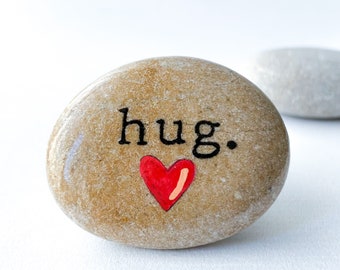 Abrazo de bolsillo. Te envío un abrazo. Piedra de pronta recuperación. Regalo inspirador para distancias. Piedras de afirmación. Piedra para la ansiedad. Regalos reconfortantes.