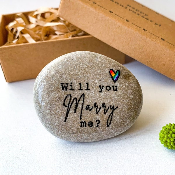 Lesbian Will you marry me rock engagement gifts, creative LGBTQ proposal ideas marry me lesbian Queer wlw Gay wedding gifts, wife to be LGBT