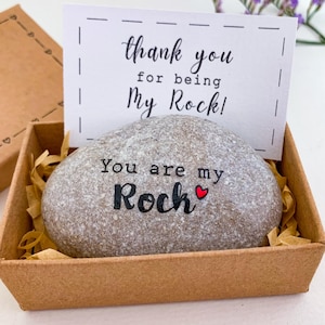 You are my rock Inspirierende Zitate Stein Geschenk für Mama Papa Bestie Tochter Sohn Schwester Bruder Mutter Vater Oma Opa Kindermädchen Männer Frauen