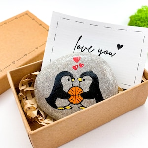 Gepersonaliseerde pinguïnbasketbal Valentijnsdagkaart voor hem, vriend echtgenoot, basketbalcadeau van haar vriendin vrouw verjaardag verjaardag