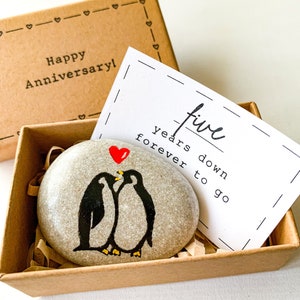 5° regalo di anniversario per lei 5 anni di matrimonio moglie regali di anniversario in legno per lui coppia di pinguini regalo di quinto anniversario per marito divertente