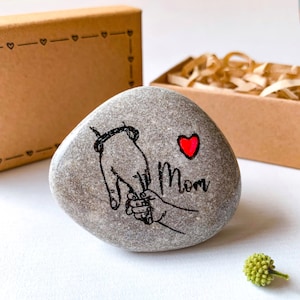 Personalized love mom gift for mama stepmom her, Happy Mothers Day present, Cute small Christmas keepsake, Gift from kids Daughter or Son Craft paper box