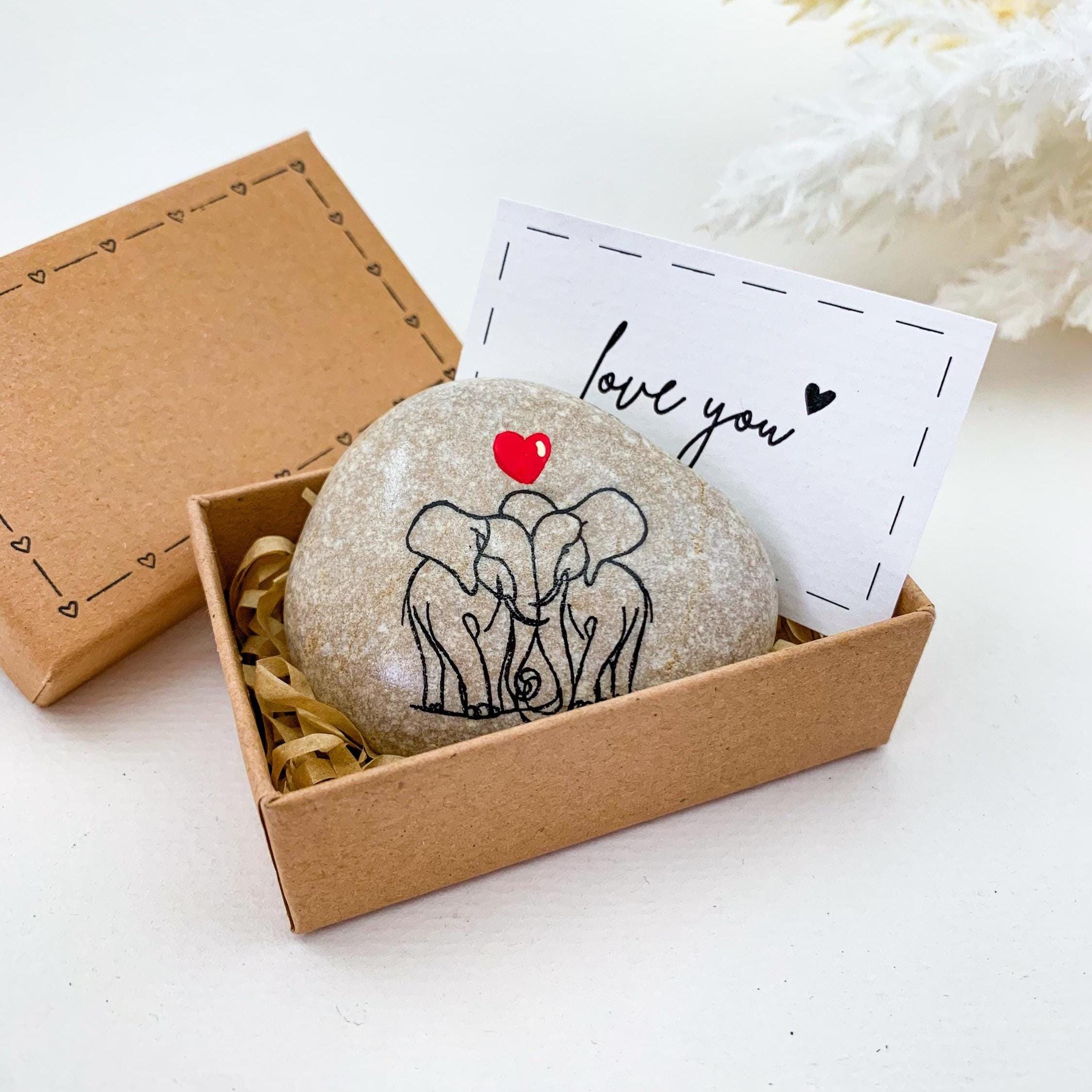 Anniversary Cards Anniversary Quotes Month Relationship Gift Personalized  Hand-painted Elephant Love Rock Unique Romantic Gift, image size:2250x2250