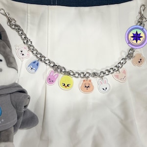 Catene per pantaloni skzoo Stray Kids, merchandising Stray Kids, gioielli Stray Kids, gioielli skz, gioielli kpop, merchandising kpop, catene per pantaloni, ciondolo skzoo
