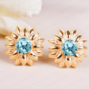 Aquamarine Stud Earring, Unique Earring, 14K Yellow Gold Earring, Aqua Flower Studs, Women Earring, Wedding Bridal Gifts, Birthstone Jewelry