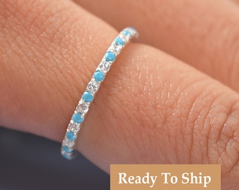 Anillo de promesa de media eternidad con moissanita turquesa, oro de 14 quilates, ideal para mamá.