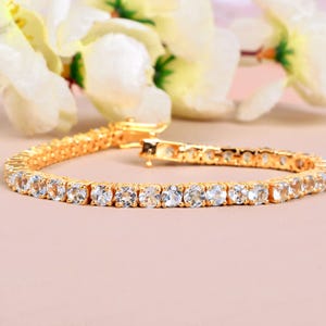 Aquamarine Tennis Bracelet ,Dainty Yellow Gold Bracelet for Mom, Round Aquamarine Stone Bracelet, 4MM Tennis Bracelet, Anniversary Gifts