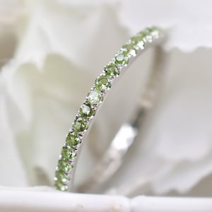 Green Gemstone Peridot Engagement Wedding Band, 1.5MM Wide Unique Peridot Eternity Band, Birthstone Promise Ring, Dainty Matching Band Ring