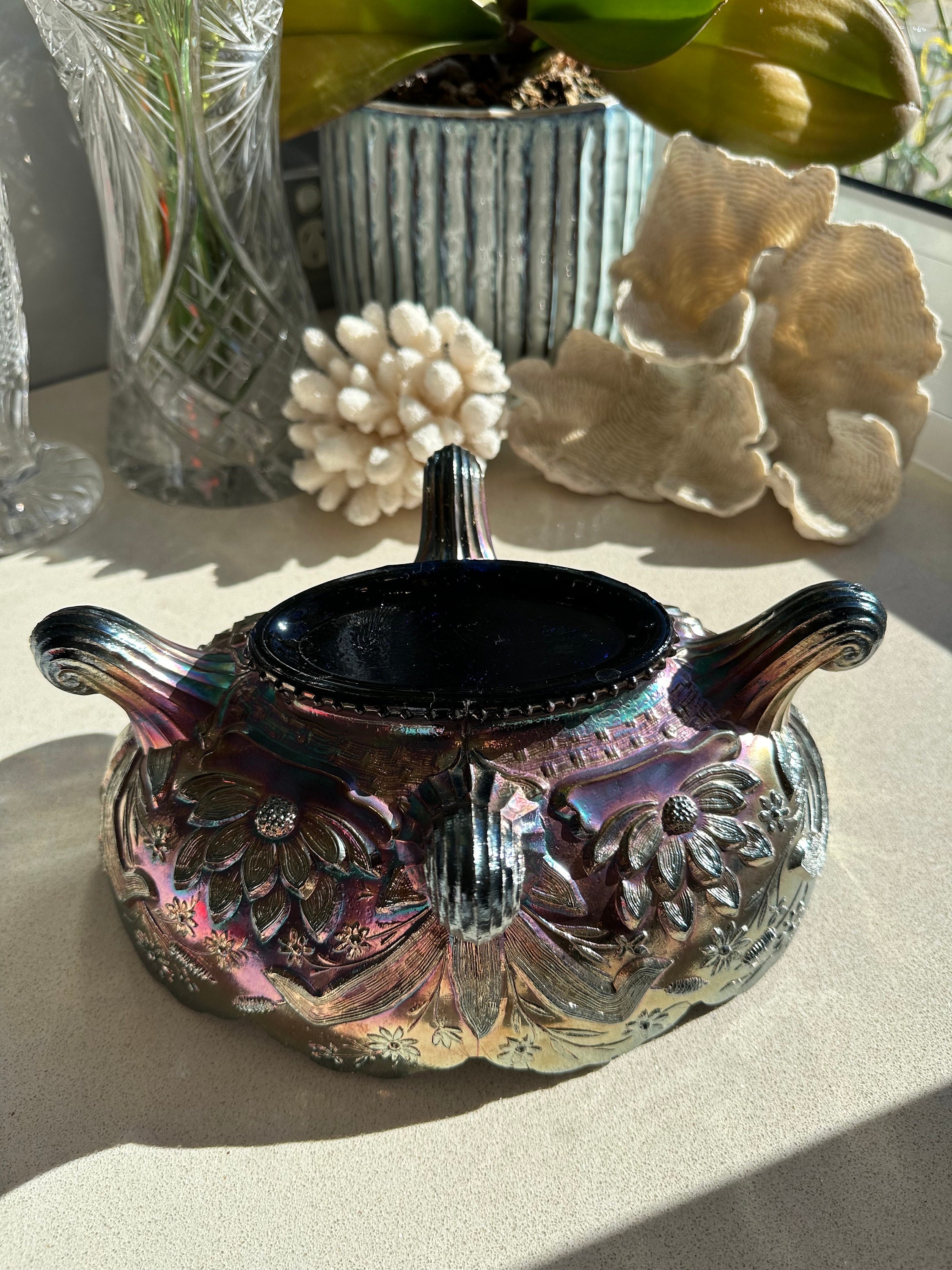アンティークフェントンブラックカーニバルガラスボウル – アザミと