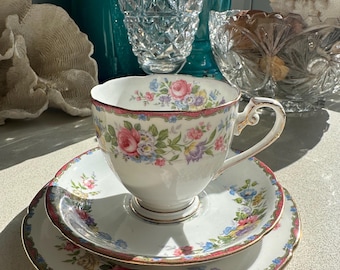 Johnson Bros Tea Pot, Rose Chintz Made in England Vintage