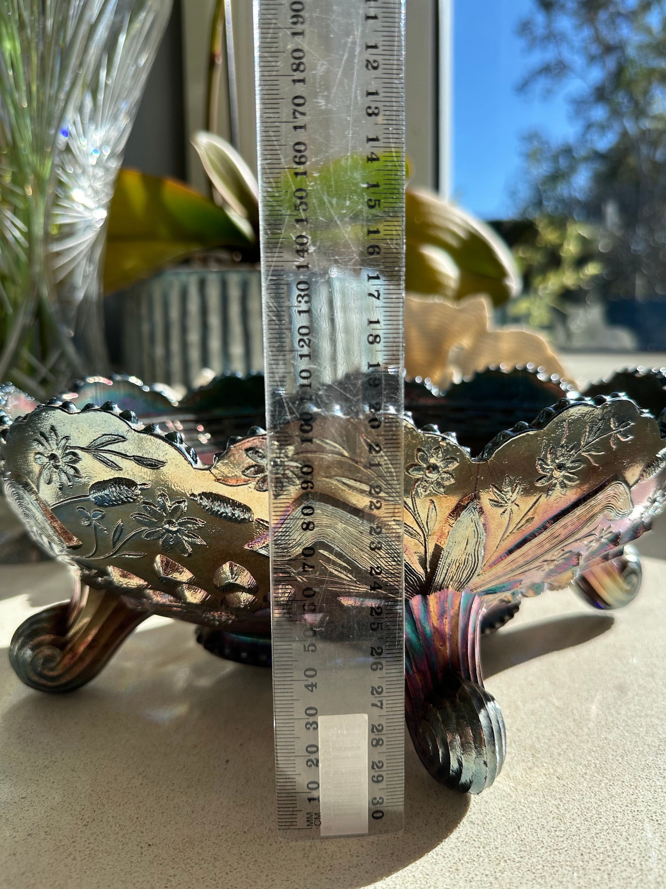 アンティークフェントンブラックカーニバルガラスボウル – アザミと