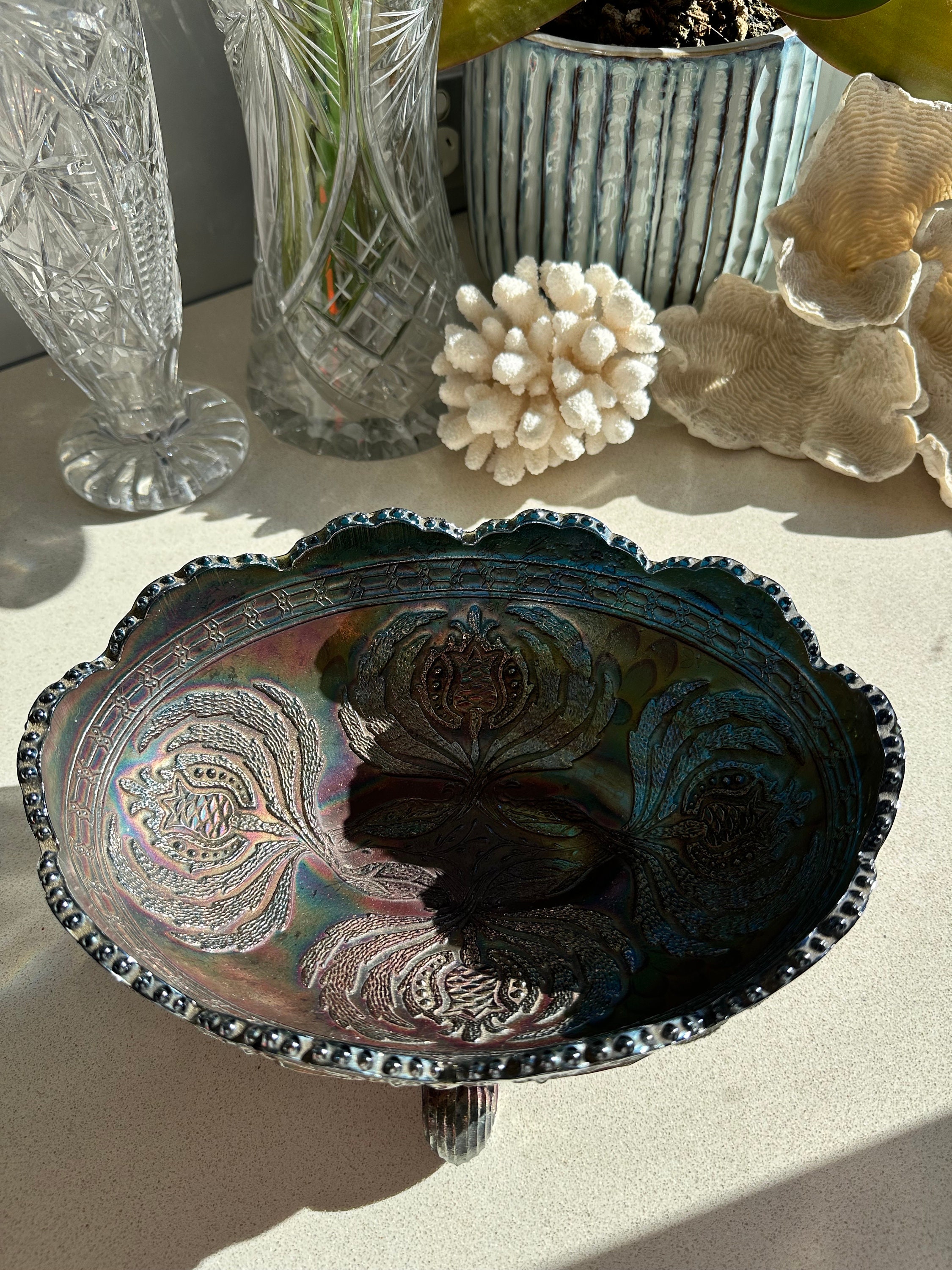 アンティークフェントンブラックカーニバルガラスボウル – アザミと