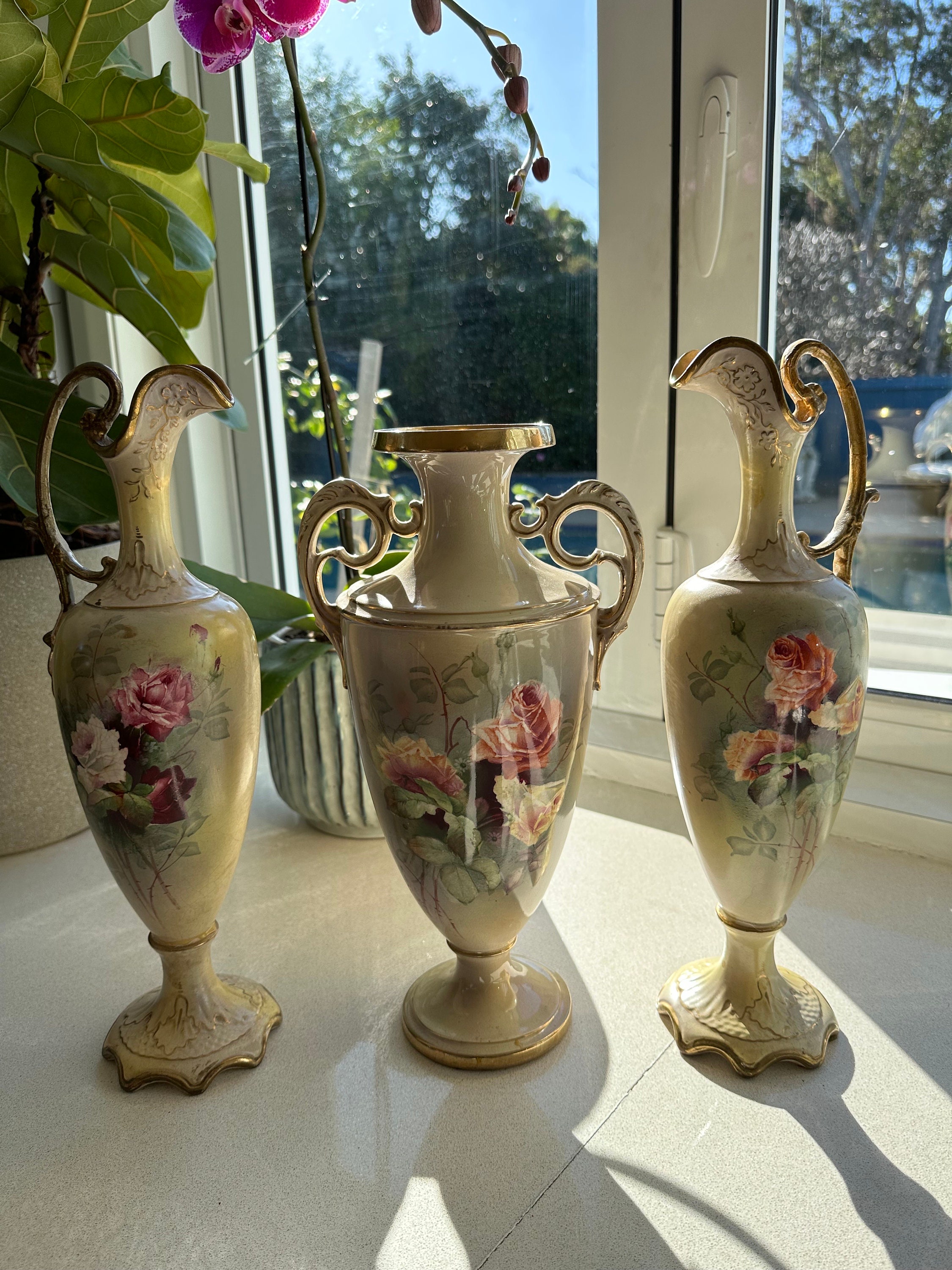 Vintage car 2024 flower vase