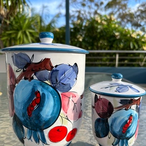 Latas de cerâmica italianas - Decoração de cozinha feita na Itália - Conjunto de 2 jarras de cerâmica italianas com tampa - Pintadas à mão
