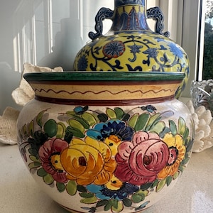Vaso in stile mediterraneo dipinto a mano in Italia / Vaso da fiori in stile italiano / Fascino rustico e design floreale in stile maiolica / Decorazione in stile toscano