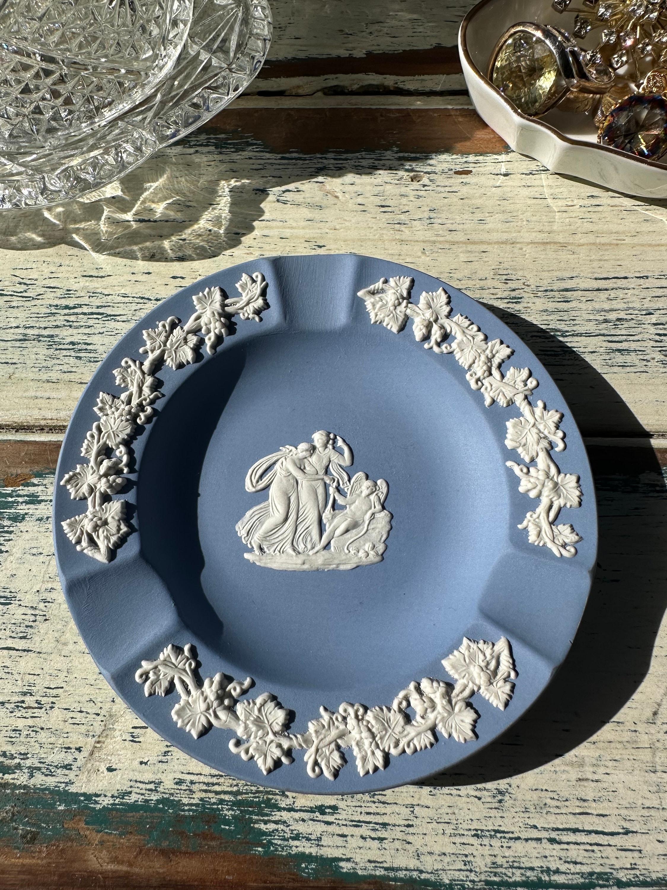 Wedgwood Round Ashtray Blue White Jasperware With Roman