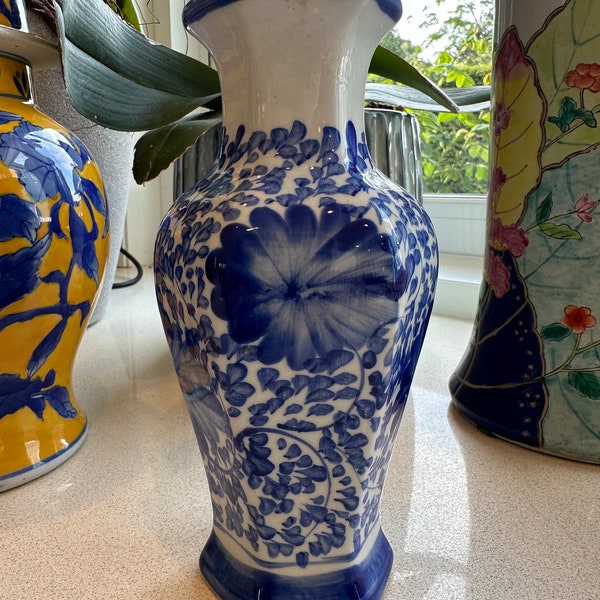 Adorable Delft Vintage Vase, Blue White Floral Motif Vase