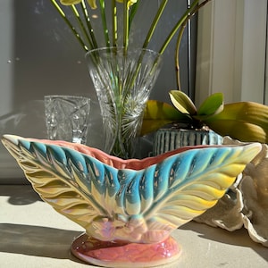 Mingay Vintage Large wide Lustreware Decorative Vase, Pink, Blue, Yellow Art Deco Vase - Winged Vase, Leaf Vase