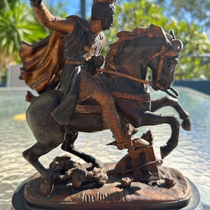 King Richard of England, Antique Metal Statue Figurine- Richard 1 Lionheart on Horse in Battle and on wooden stand