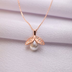 Silver Winged Pearl Necklace, Pearl Necklace, Wing Necklace, Bridal Necklace, Gift For Bride