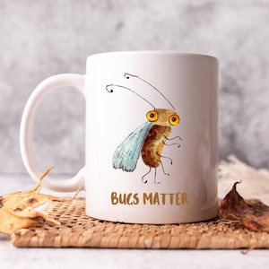 Bonita taza de café, original taza de té para amantes de los insectos, divertida mosca de la fruta, acuarela pintada a mano, declaración ambiental, idea de regalo de entomología