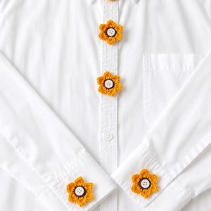 Gehäkelte Sonnenblume Knopfbezüge, No-Sew abnehmbares Floral Shirt Accessoire