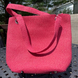 Bolso de verano en excelente estado