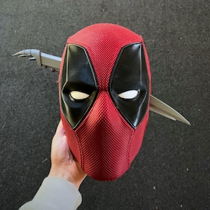 3D Printed Deadpool with Wolverine Claws Cosplay Mask, Deadpool Helmet, Deadpool and Wolverine Cosplay Costume, Perfect Christmas Gift