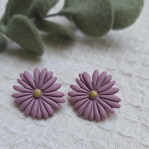 Oorbellen | Handgemaakt | Statement |Polymeerklei |Lichtgewicht | RVS | Kleioorbellen| Oudroze| Roze| Bloemen| Stud| Dames | Stainless steel
