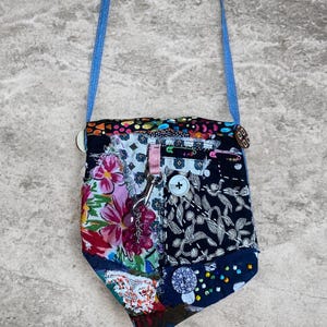 Bolso bandolera de mezclilla reciclada cosido a mano Boro