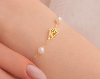 Pearl Angel Wing Memorial Bracelet: Sterling Silver Sympathy Gift