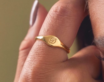 Personalized Initial Ring , Thin Signet Ring , Custom Letter Ring , Name Ring , 14k Solid Gold Skinny Ring