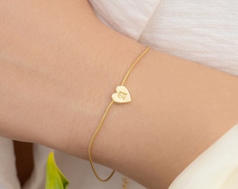 Personalized Heart Bracelet - Dainty Custom Bracelet - Gifts for Her - Mothers Day Gift - Heart Bracelet - Personalized Letter Bracelet
