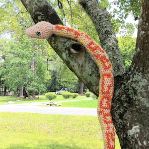 Banana Cinnamon Snake Häkelanleitung
