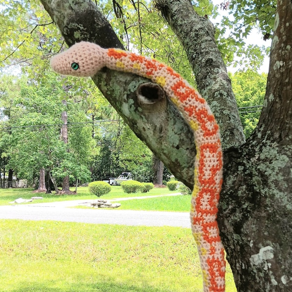 Patrón de crochet de serpiente, canela y plátano