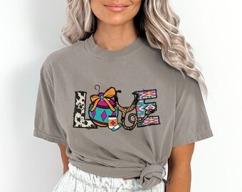 Christmas Nurse Love Graphic T-Shirt, Holiday RN Gift