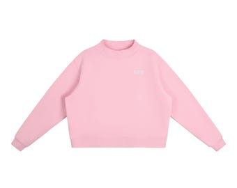 Jersey de cuello alto bordado con la frase "Spread the love"