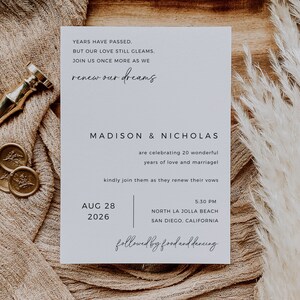 Puede incluir: Una tarjeta de invitaci&oacute;n de boda blanca con un fondo azul claro. La tarjeta presenta el texto "YEARS HAVE PASSED, BUT OUR LOVE STILL GLEAMS, JOIN US ONCE MORE AS WE renew our dreams MADISON & NICHOLAS are celebrating 20 wonderful years of love and marriage kindly join them as they renew their vows AUG 28 2026 5:30 PM NORTH LA JOLLA BEACH SAN DIEGO, CALIFORNIA followed by food and dancing"
