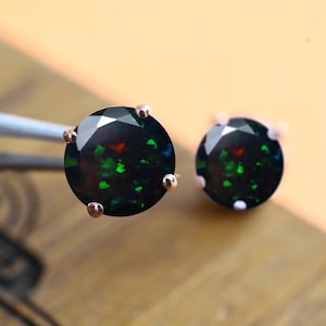 Hermosos aretes de ópalo negro, aretes de ópalo negro natural de corte redondo hechos a mano en plata esterlina, joyas, regalos de aniversario para el amor de madre
