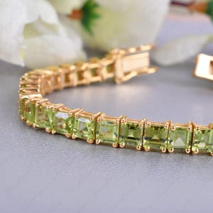 Handgemaakte peridot vierkante tennisarmband 14K vergulde armband bruidshuwelijkscadeau, 925 sterlingzilver tennisarmband voor moeder liefde