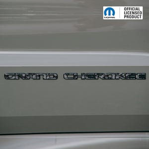 GRAND CHEROKEE Tür Emblem Overlay Aufkleber - Camo Print | Passend für 2017-2022 Grand Cherokee WK2