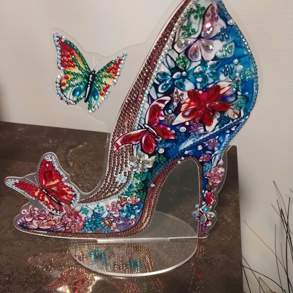 Stiletto  suncatcher on stand completed diamond painting