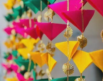 Set of 5 Handmade Indian Wall Hanging Colorful Felt Triangle Hanging Festive Home Decor Boho Backdrop Tassel Garland Diwali Decor toran