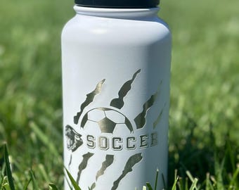 Aangepaste sportteam-waterfles 32 oz | Lasergegraveerd cadeau voor haar | Coachcadeau | Voetbal | Lacrosse | Volleybal | Voetbal | Teamcadeau