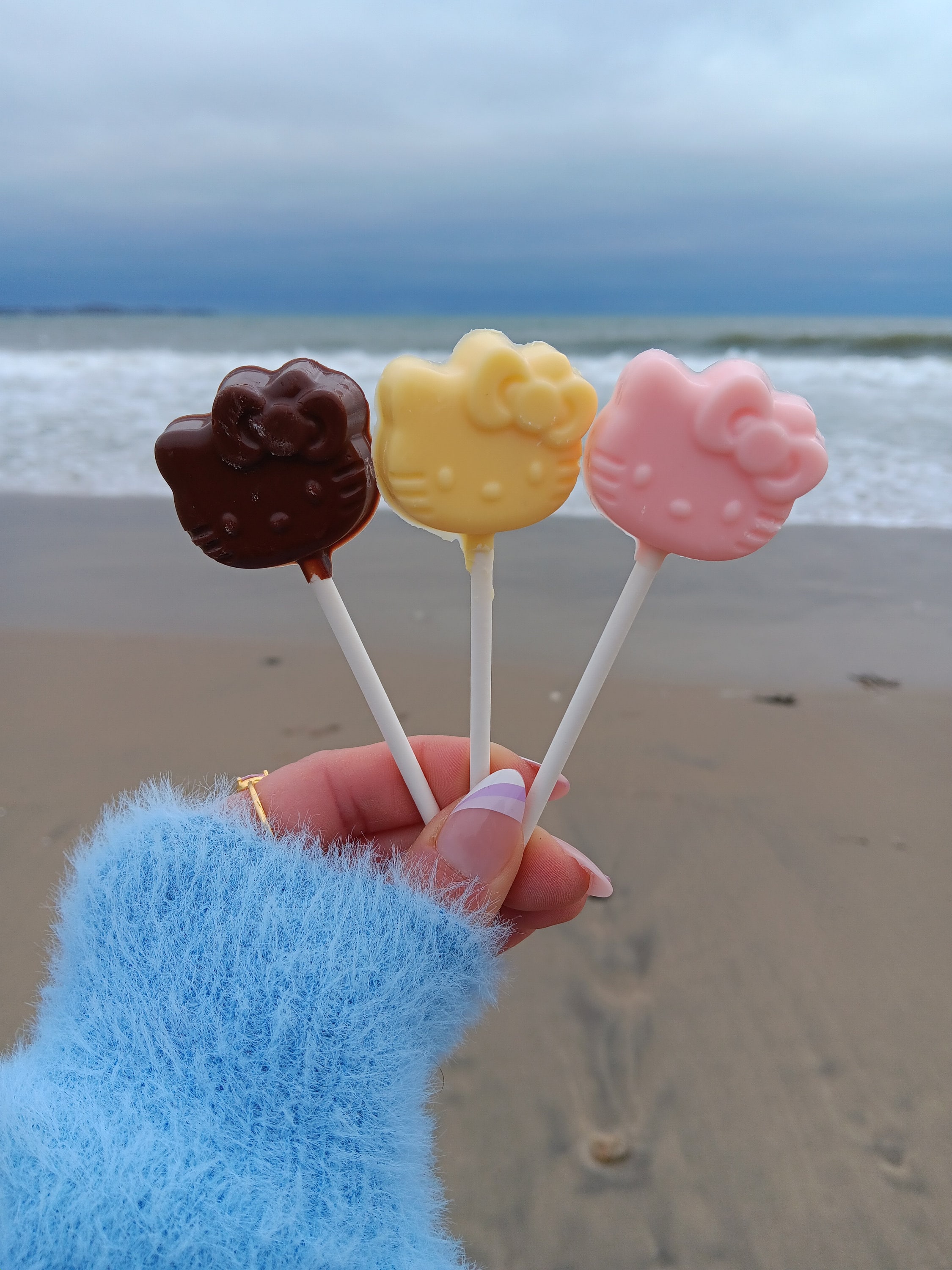 Hello Kitty Chocolate Lollipops - Etsy