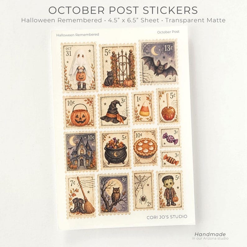 Op de afbeelding: Een vel October Post stickers getiteld Halloween Remembered, met een afmeting van 11,43 bij 16,51 cm. Het transparante matte vel bevat diverse illustraties in postzegelstijl, waaronder een geest, een vleermuis en een pompoen.