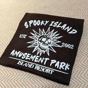 Spooky Island Retro Cartoon Halloween Movie T-Shirt/Sweatshirt/Hoodie