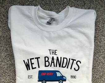 Camiseta/suéter con estampado de Wet Bandits. Sudadera con capucha de Home Alone. Camiseta/sudadera con la película navideña