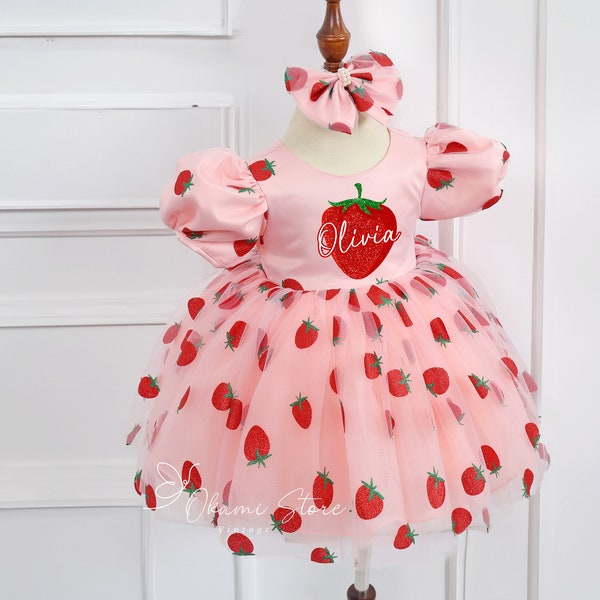Personalized Berry First Birthday Outfit, Personalized Baby Girl Strawberry dress, Sweet One Baby set, Baby Girl Gift, Cake Smash Photoshoot
